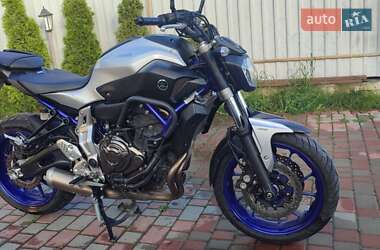 Мотоцикл Без обтекателей (Naked bike) Yamaha MT-07 2015 в Виннице