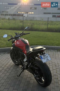 Мотоцикл Без обтекателей (Naked bike) Yamaha MT-07 2014 в 