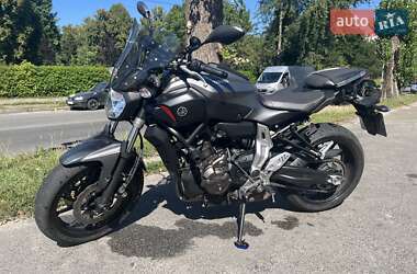 Мотоцикл Без обтекателей (Naked bike) Yamaha MT-07 2016 в Киеве