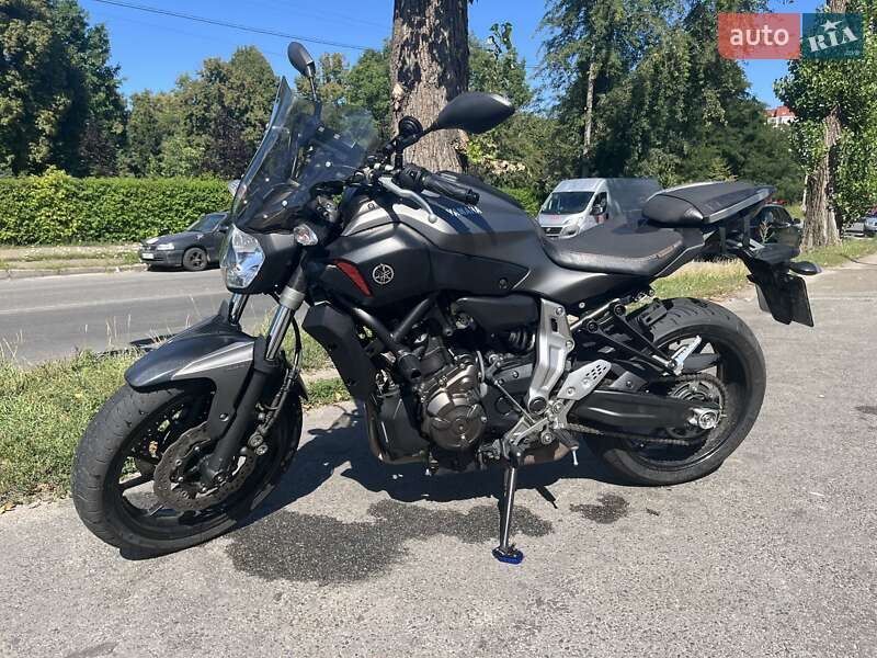 Yamaha MT-07 2016