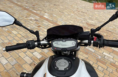 Мотоцикл Без обтекателей (Naked bike) Yamaha MT-07 2016 в 