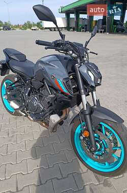 Мотоцикл Без обтекателей (Naked bike) Yamaha MT-07 2023 в 