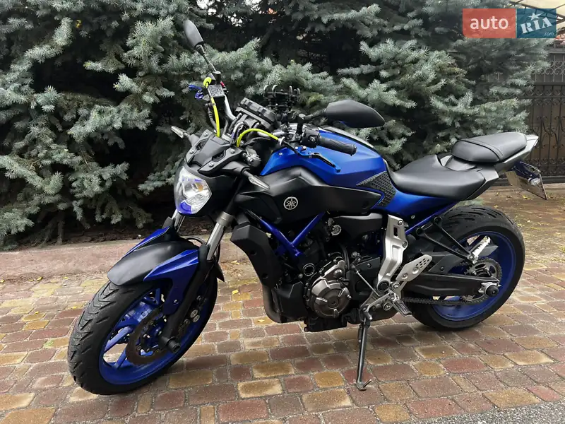 Yamaha MT-07 2015