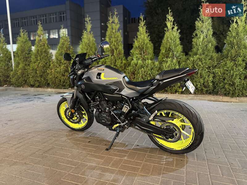 Спортбайк Yamaha MT-07 2017 в Днепре фото 16 Спортбайк Yamaha MT-07 2017 в Днепре