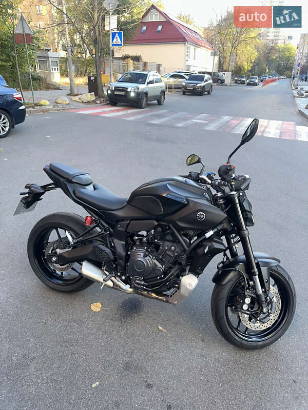 Мотоцикл Без обтекателей (Naked bike) Yamaha MT-07 2025 в Киеве фото Мотоцикл Без обтекателей (Naked bike) Yamaha MT-07 2025 в Киеве
