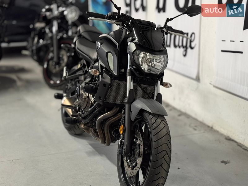 Мотоцикл Без обтекателей (Naked bike) Yamaha MT-07 2018 в Киеве фото 3 Мотоцикл Без обтекателей (Naked bike) Yamaha MT-07 2018 в Киеве