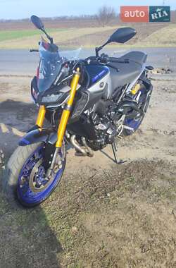 Мотоцикл Без обтекателей (Naked bike) Yamaha MT-09 SP 2020 в 