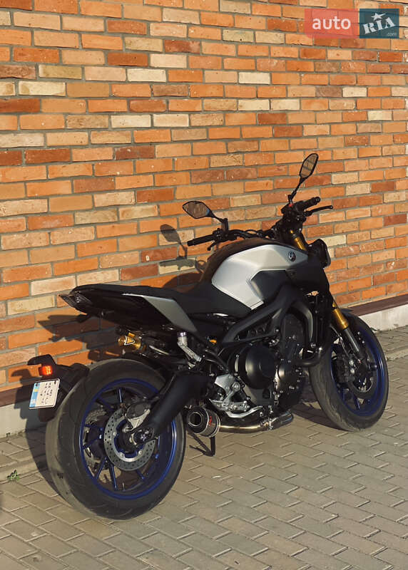 Мотоцикл Без обтікачів (Naked bike) Yamaha MT-09 SP 2020 в Дніпрі фото 4 Мотоцикл Без обтікачів (Naked bike) Yamaha MT-09 SP 2020 в Дніпрі