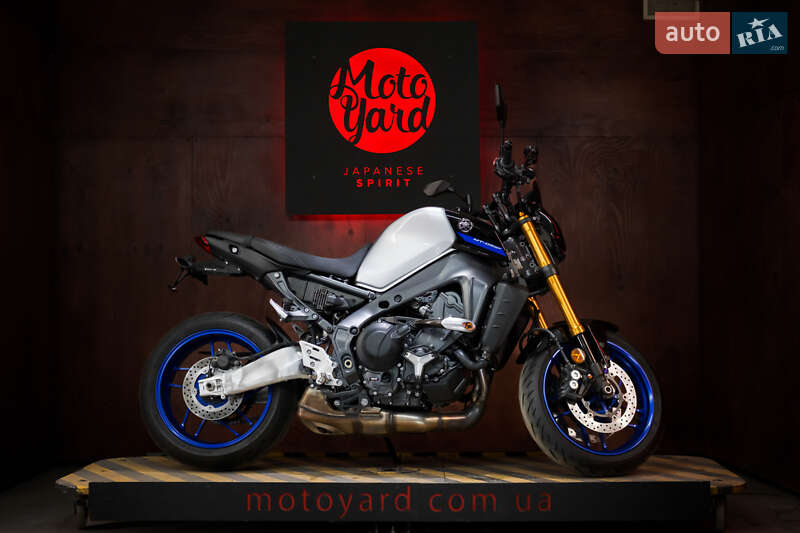 Мотоцикл Без обтекателей (Naked bike) Yamaha MT-09 SP 2022 в Днепре фото 5 Мотоцикл Без обтекателей (Naked bike) Yamaha MT-09 SP 2022 в Днепре