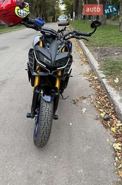 Мотоцикл Спорт-туризм Yamaha MT-09 SP 2017 в  фото 2 Мотоцикл Спорт-туризм Yamaha MT-09 SP 2017 в