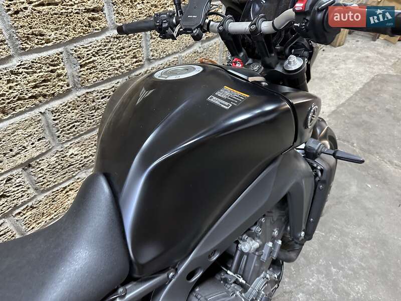 Мотоцикл Без обтекателей (Naked bike) Yamaha MT-09 SP 2021 в Одессе фото 3 Мотоцикл Без обтекателей (Naked bike) Yamaha MT-09 SP 2021 в Одессе