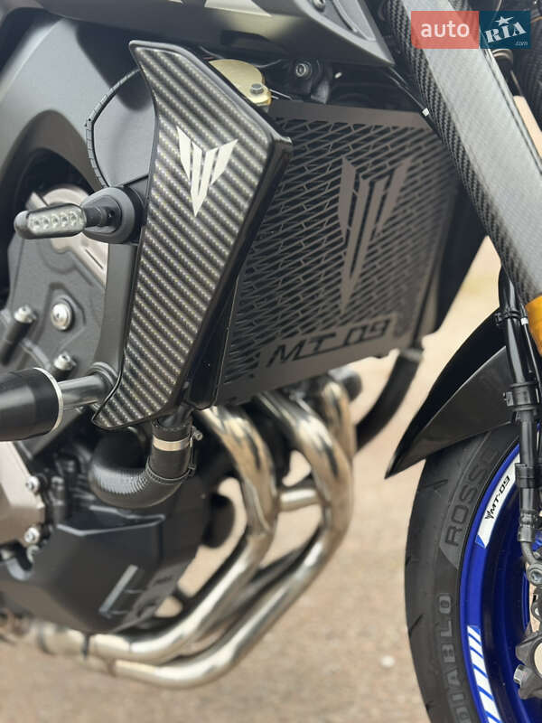 Мотоцикл Без обтекателей (Naked bike) Yamaha MT-09 SP 2018 в Сновске фото 13 Мотоцикл Без обтекателей (Naked bike) Yamaha MT-09 SP 2018 в Сновске
