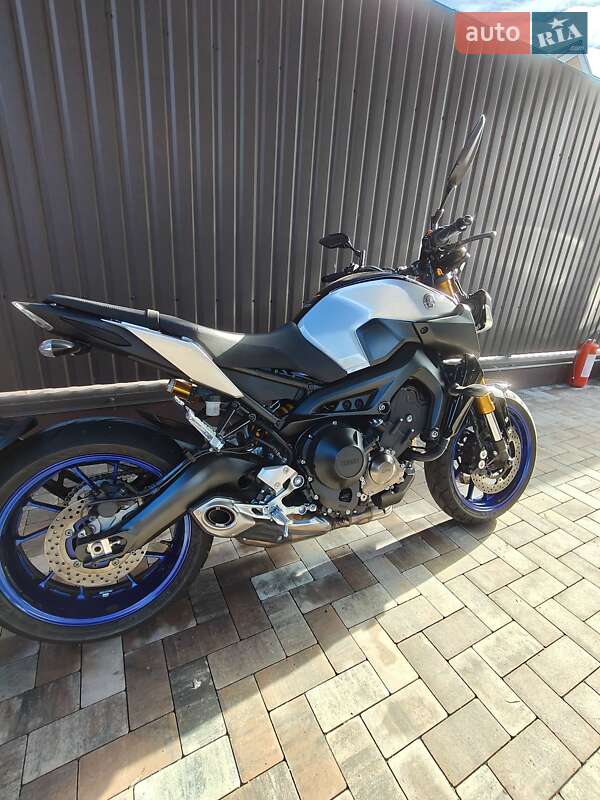 Мотоцикл Без обтекателей (Naked bike) Yamaha MT-09 SP 2018 в Белогородке фото 8 Мотоцикл Без обтекателей (Naked bike) Yamaha MT-09 SP 2018 в Белогородке