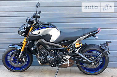 Мотоцикл Без обтекателей (Naked bike) Yamaha MT-09 2018 в 