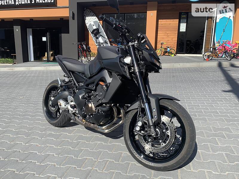 Мотоцикл Без обтекателей (Naked bike) Yamaha MT-09 2018 в Черновцах