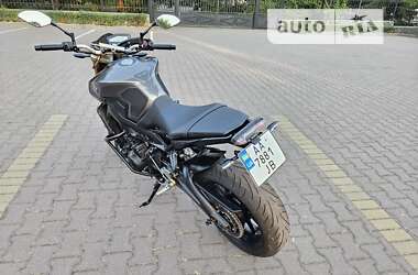 Мотоцикл Без обтекателей (Naked bike) Yamaha MT-09 2019 в Миргороде