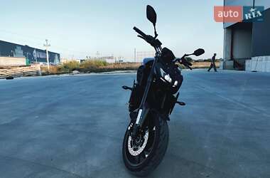 Мотоцикл Классик Yamaha MT-09 2018 в Львове