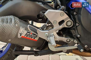 Мотоцикл Спорт-туризм Yamaha MT-09 2015 в 