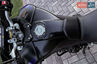 Мотоцикл Спорт-туризм Yamaha MT-09 2018 в 