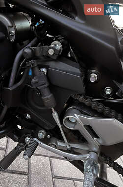 Мотоцикл Спорт-туризм Yamaha MT-09 2018 в 