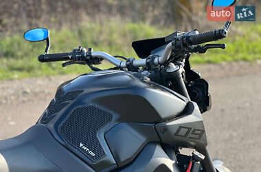 Мотоцикл Без обтекателей (Naked bike) Yamaha MT-09 2019 в 
