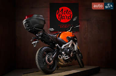 Мотоцикл Без обтекателей (Naked bike) Yamaha MT-09 2014 в 