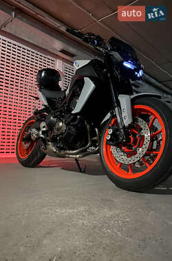 Мотоцикл Без обтекателей (Naked bike) Yamaha MT-09 2018 в 