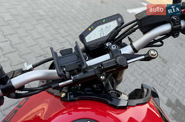 Мотоцикл Без обтекателей (Naked bike) Yamaha MT-09 2018 в 