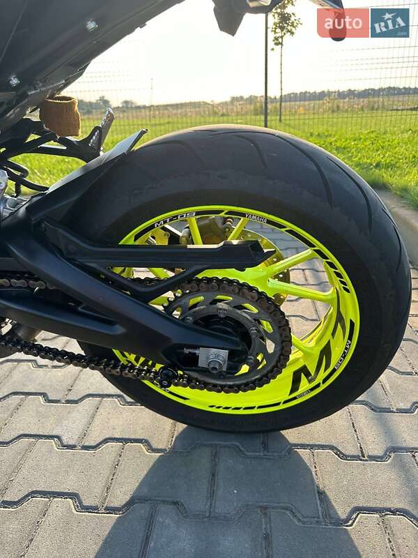 Мотоцикл Без обтекателей (Naked bike) Yamaha MT-09 2017 в Житомире фото 6 Мотоцикл Без обтекателей (Naked bike) Yamaha MT-09 2017 в Житомире