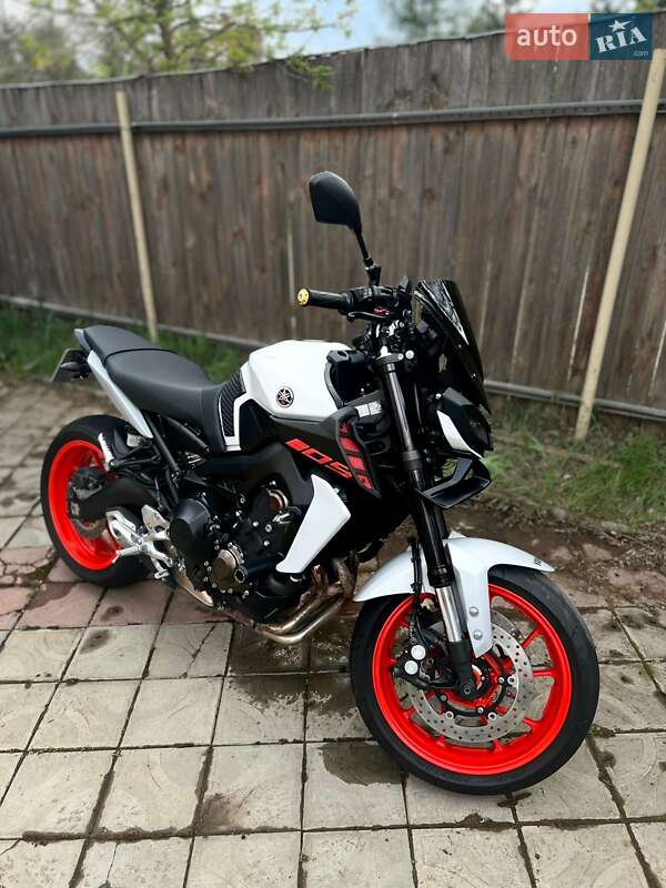 Мотоцикл Без обтекателей (Naked bike) Yamaha MT-09 2019 в Харькове