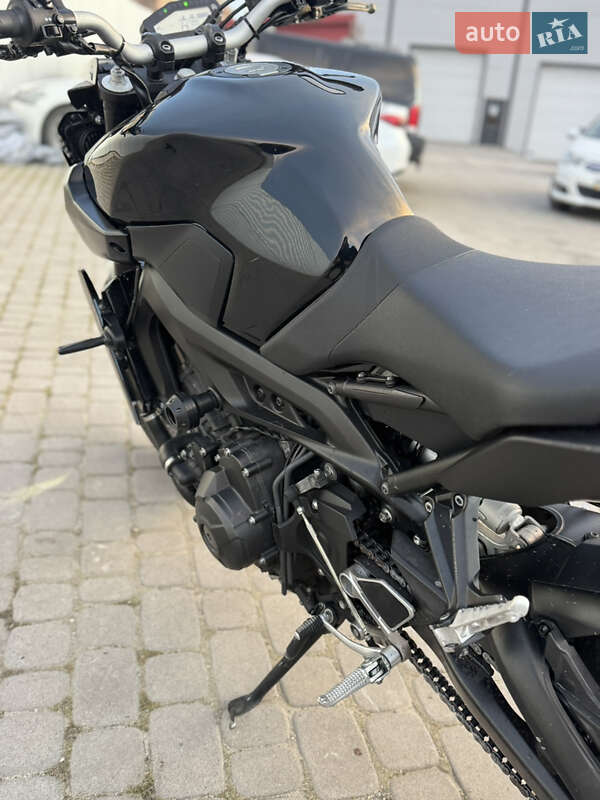 Мотоцикл Без обтекателей (Naked bike) Yamaha MT-09 2018 в Тернополе фото 5 Мотоцикл Без обтекателей (Naked bike) Yamaha MT-09 2018 в Тернополе