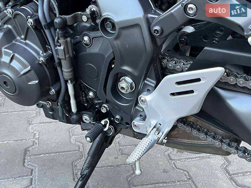 Мотоцикл Без обтекателей (Naked bike) Yamaha MT-09 2021 в Днепре