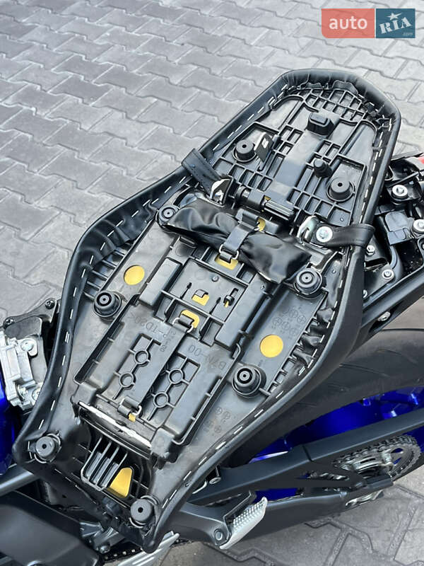 Мотоцикл Без обтекателей (Naked bike) Yamaha MT-09 2021 в Днепре