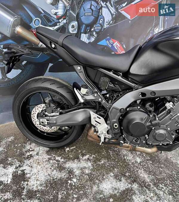 Мотоцикл Без обтекателей (Naked bike) Yamaha MT-09 2022 в Смеле фото 6 Мотоцикл Без обтекателей (Naked bike) Yamaha MT-09 2022 в Смеле