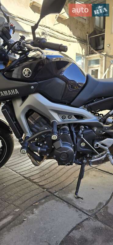 Мотоцикл Без обтекателей (Naked bike) Yamaha MT-09 2015 в Одессе фото 4 Мотоцикл Без обтекателей (Naked bike) Yamaha MT-09 2015 в Одессе
