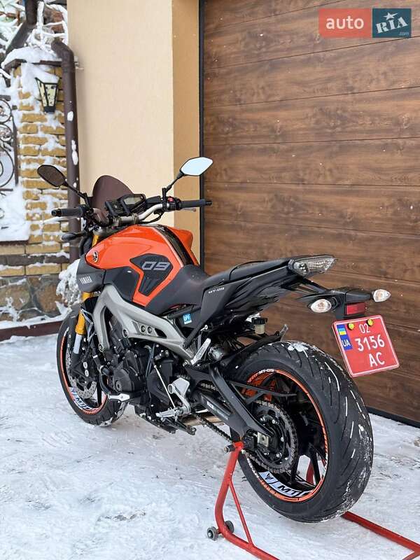 Мотоцикл Без обтікачів (Naked bike) Yamaha MT-09 2015 в Вінниці