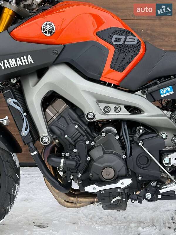 Мотоцикл Без обтікачів (Naked bike) Yamaha MT-09 2015 в Вінниці