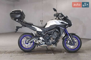 Мотоцикл Багатоцільовий (All-round) Yamaha MT-09 2016 в Дніпрі