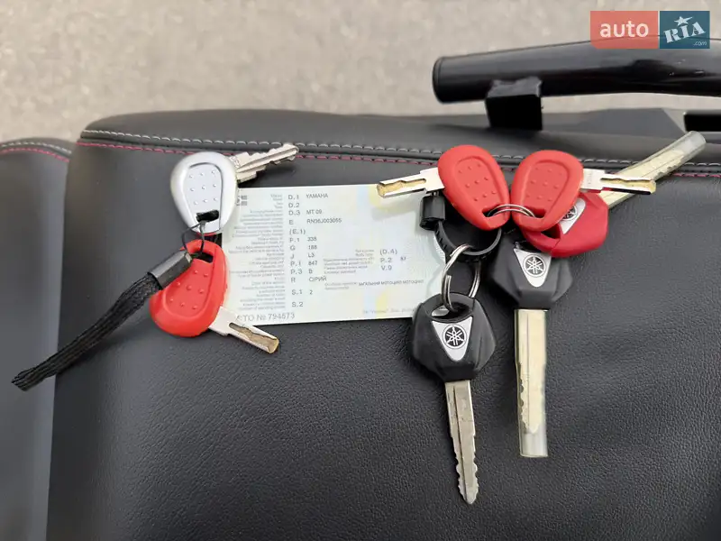 Мотоцикл Спорт-туризм Yamaha MT-09 2017 в Херсоне документ 2 фото Мотоцикл Спорт-туризм Yamaha MT-09 2017 в Херсоне документ