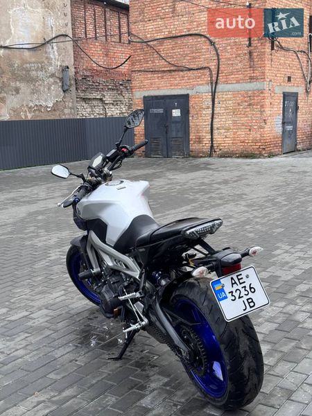 Мотоцикл Без обтекателей (Naked bike) Yamaha MT-09 2016 в Покрове