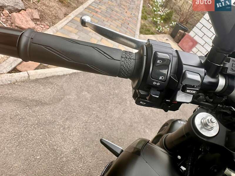 Мотоцикл Без обтекателей (Naked bike) Yamaha MT-09 2022 в Смеле фото 23 Мотоцикл Без обтекателей (Naked bike) Yamaha MT-09 2022 в Смеле