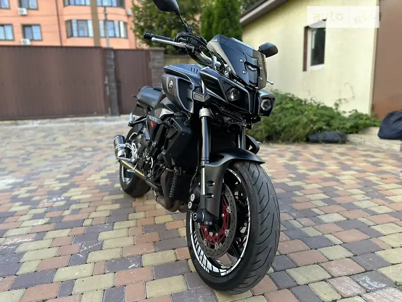Yamaha MT-10 2016
