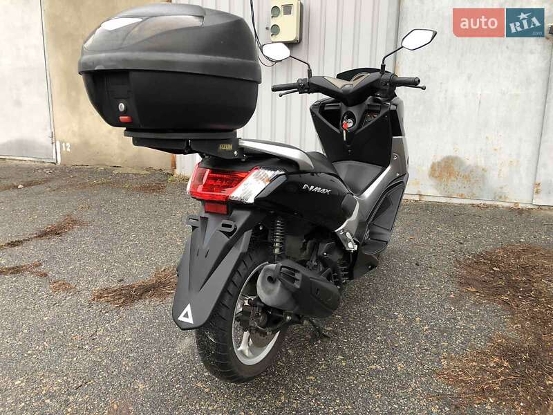 Максі-скутер Yamaha NMax 2016 в Дніпрі фото 8 Максі-скутер Yamaha NMax 2016 в Дніпрі