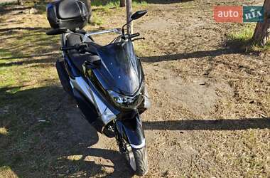 Скутер Yamaha NMax 2015 в 