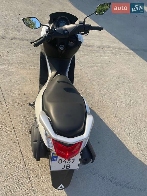 Грузовые мотороллеры, мотоциклы, скутеры, мопеды Yamaha NMax 2016 в Одессе