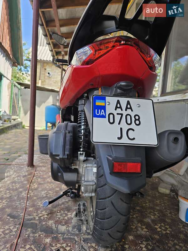 Скутер Yamaha NMax 2024 в Василькові