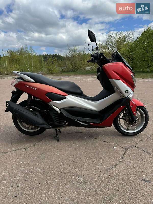 Макси-скутер Yamaha NMax 2016 в Крюковщине
