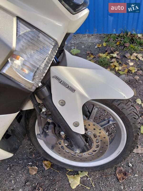 Макси-скутер Yamaha NMax 2017 в Белой Церкви