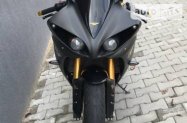Спортбайк Yamaha R1 2014 в 