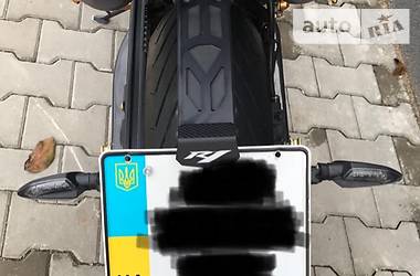 Спортбайк Yamaha R1 2014 в 